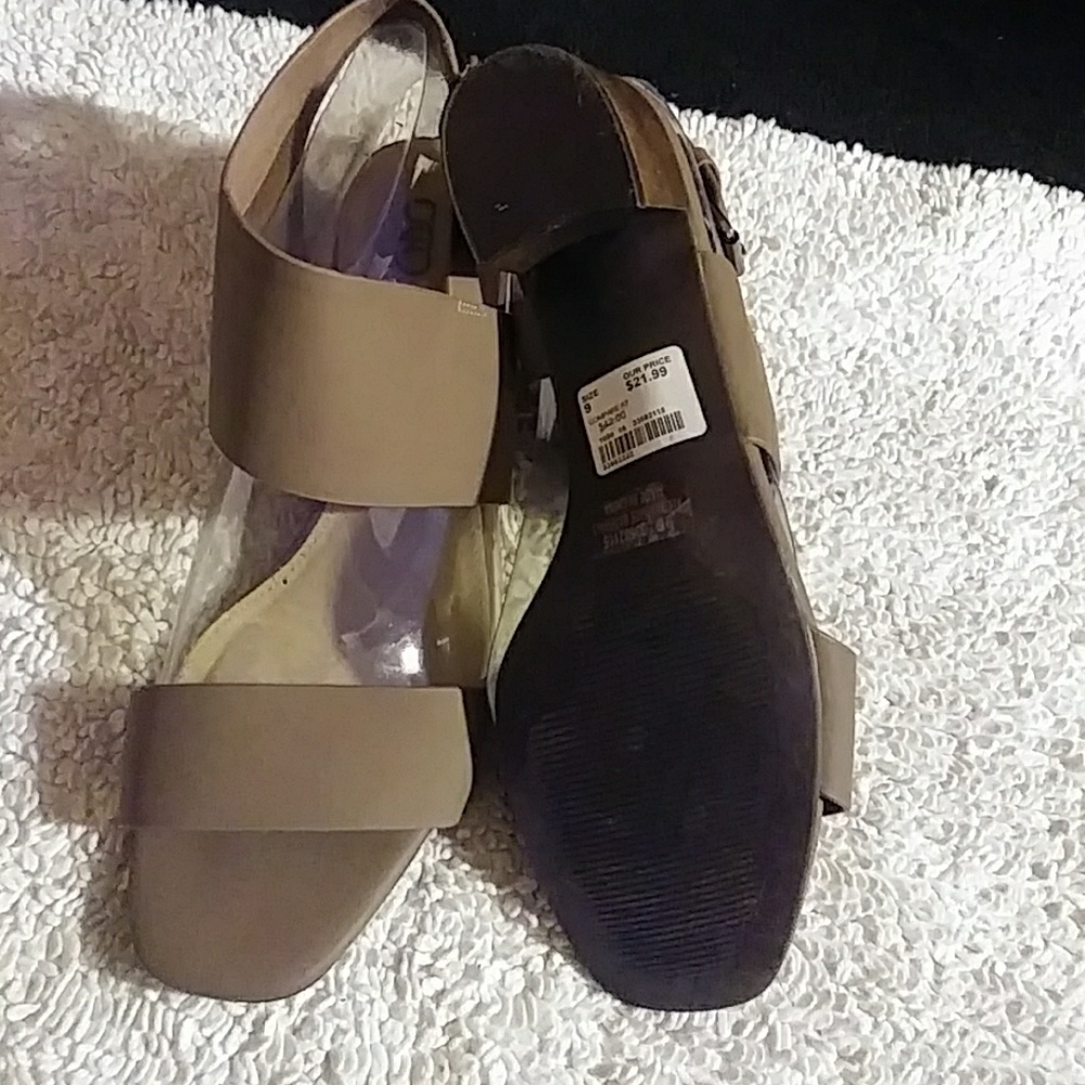 SANDALS - Picture 4 of 4